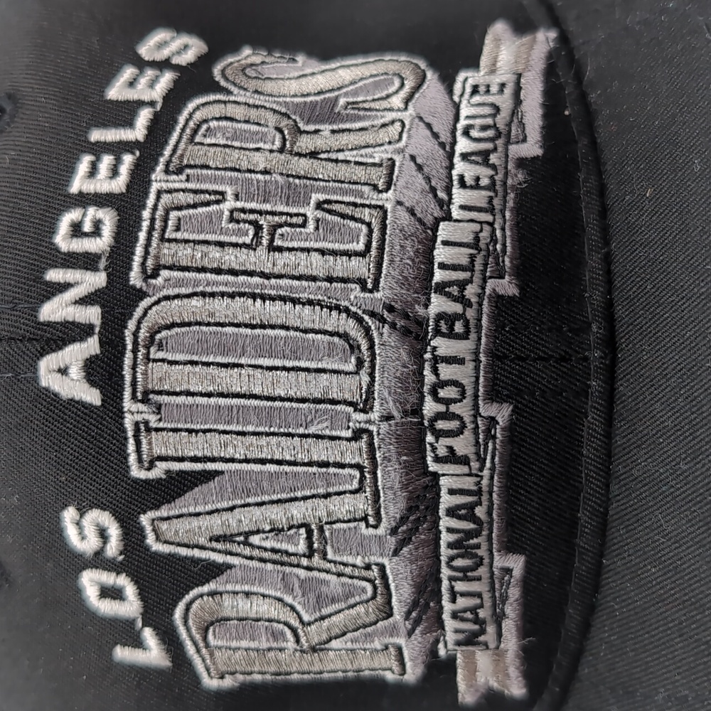 Starter| NWT Vintage NFL Black Los Angeles Raiders Sports Cap Snap Back - Picture 3 of 14